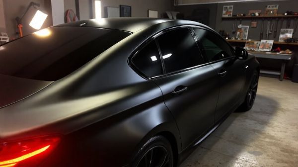 Satin cover : réinventez l'apparence de votre voiture